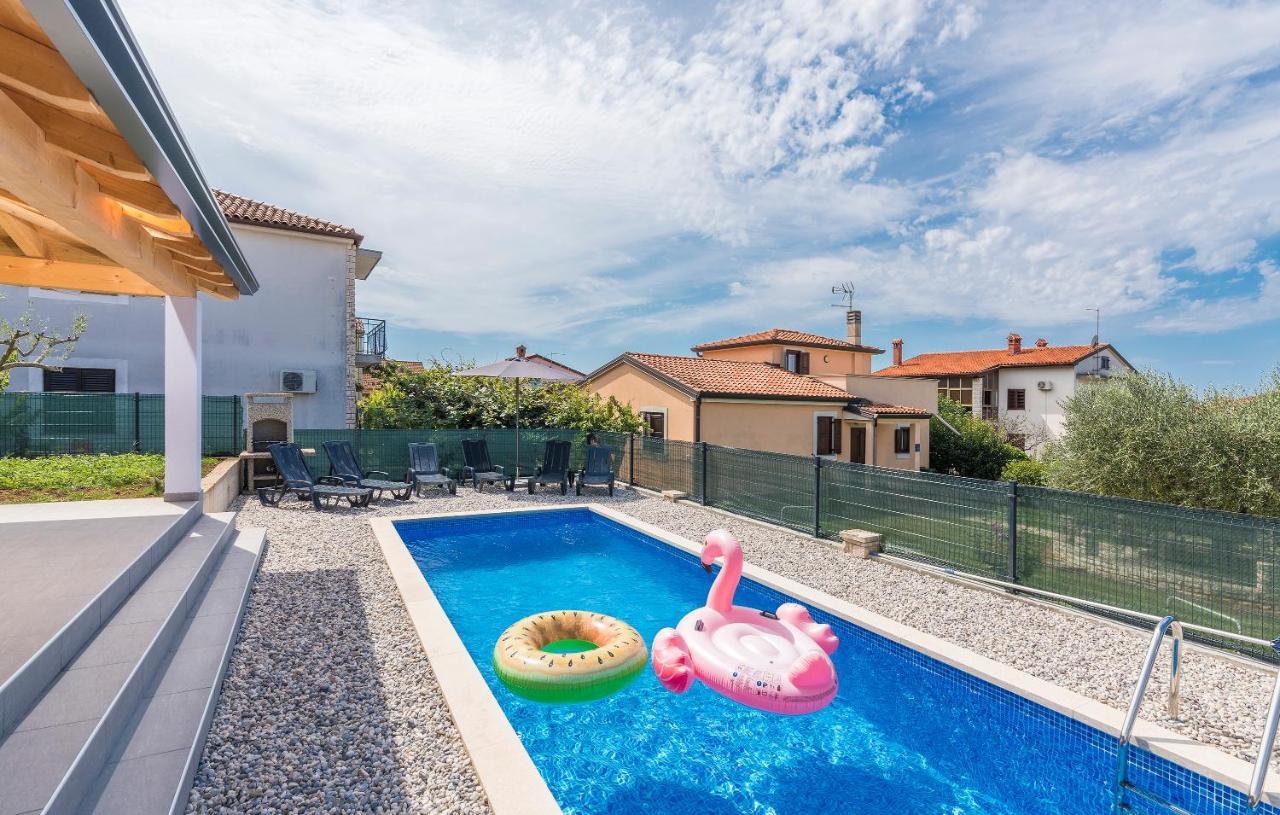 Villa Antoniana Novigrad Istria Exterior foto